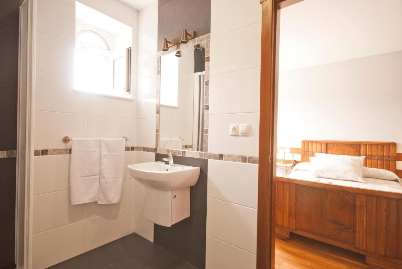 Hotel As Vinas à Viveiro Extérieur photo